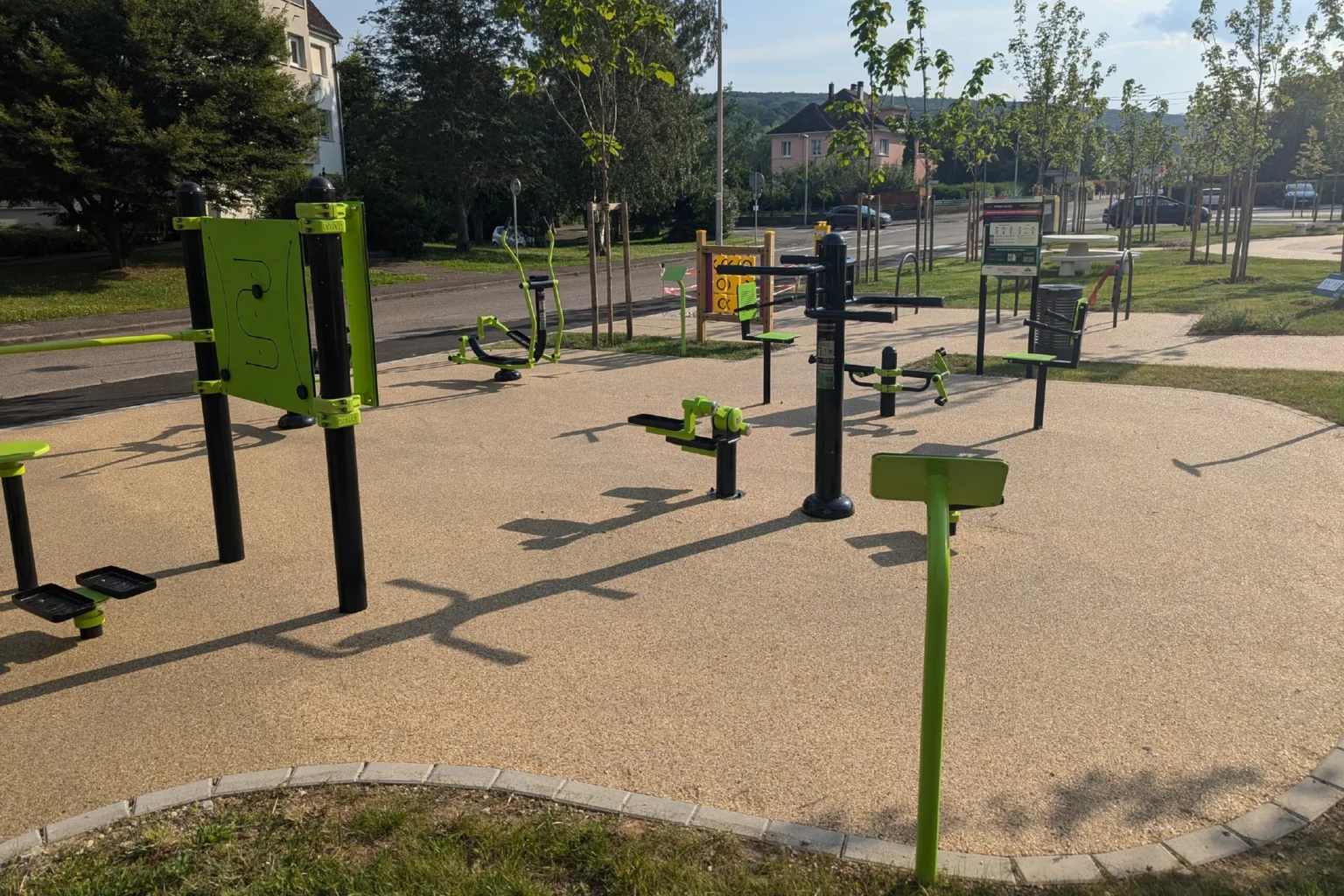 2_AMENAGEMENT PAYSAGER_WASSELONNE - Cyclo-pause apres travaux